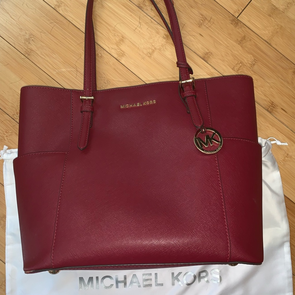 Michael Kors purse